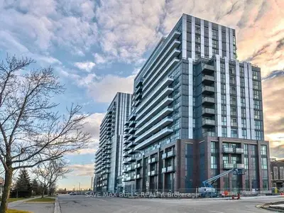 Condo Apartment in Vaughan