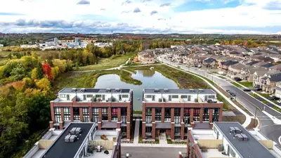 Condo Townhouse in Whitchurch-Stouffville