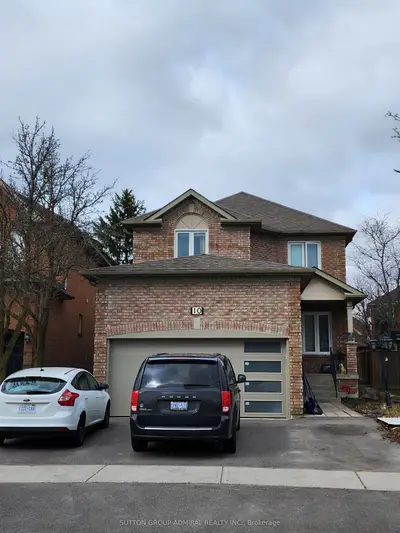 Detached in Richmond Hill