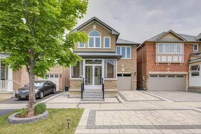 Detached in Markham