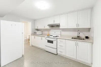 Lower Level in Richmond Hill