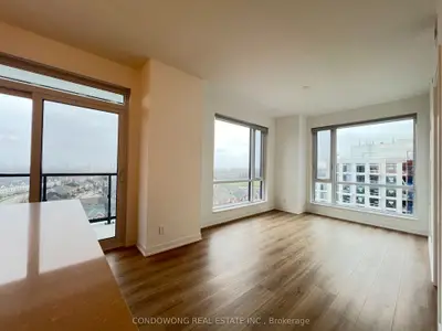 Condo Apartment in Vaughan