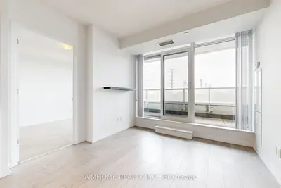 Condo Apartment in Vaughan