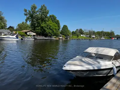 31 Villa Drive, Georgina, On L0e 1n0