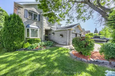 Detached in Newmarket