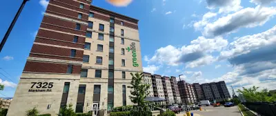Condo Apartment in Markham
