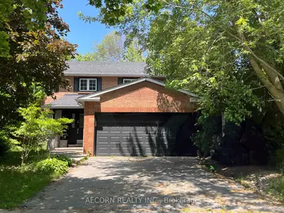 Detached in Newmarket