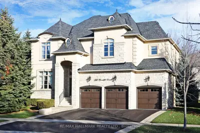 Detached in Richmond Hill