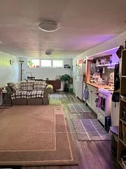 318 Avenue Road Basement, Newmarket, ON L3Y 1P3