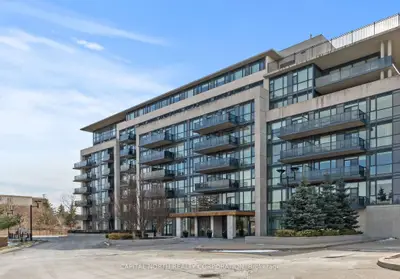 Condo Apartment in Vaughan