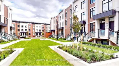 Condo Townhouse in Vaughan