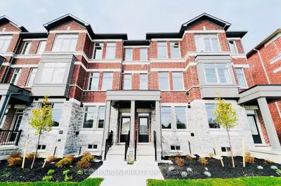 Att/Row/Townhouse in Markham