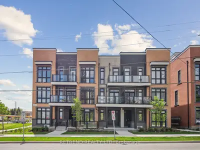 Condo Townhouse in Richmond Hill