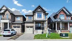 30 Festival Court, East Gwillimbury, On L9n 0n8