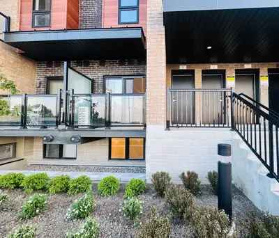Condo Townhouse in Newmarket