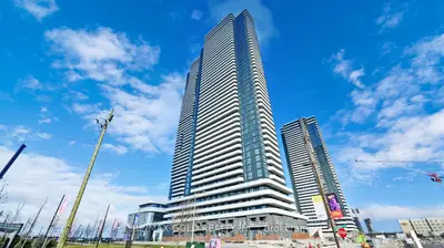 Condo Apartment in Vaughan