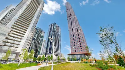 Condo Apartment in Vaughan