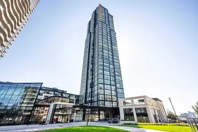 Condo Apartment in Vaughan