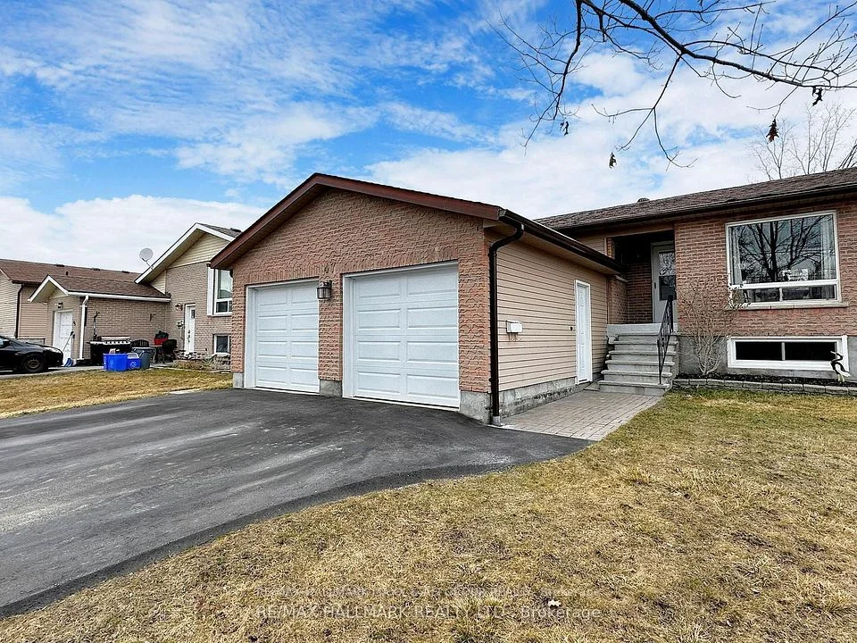 47 Metro Road S Lower, Georgina, ON L4P 3J5