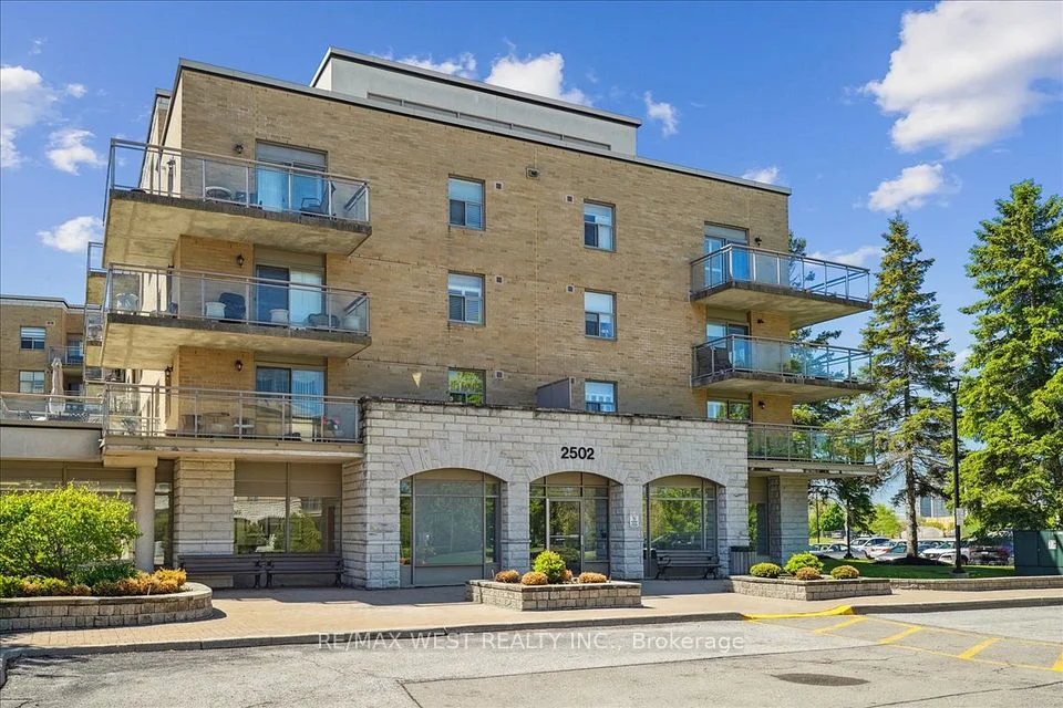 2502 Rutherford Road 520, Vaughan, ON L4K 5N6