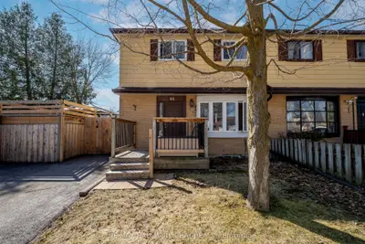 Semi-Detached in New Tecumseth