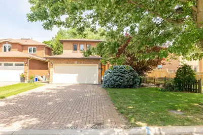 Detached in Markham