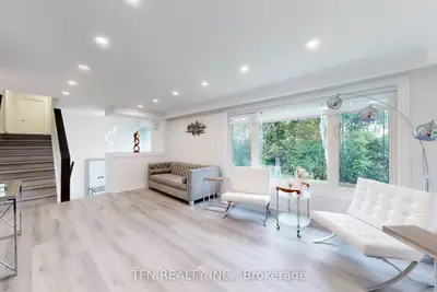 Detached in Richmond Hill