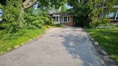 Detached in Richmond Hill