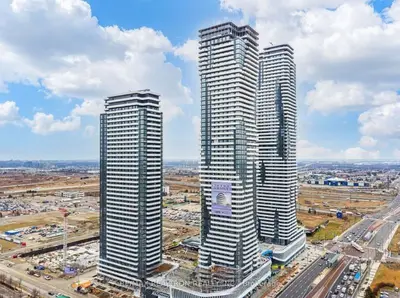 Condo Apartment in Vaughan