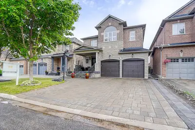 Detached in Markham