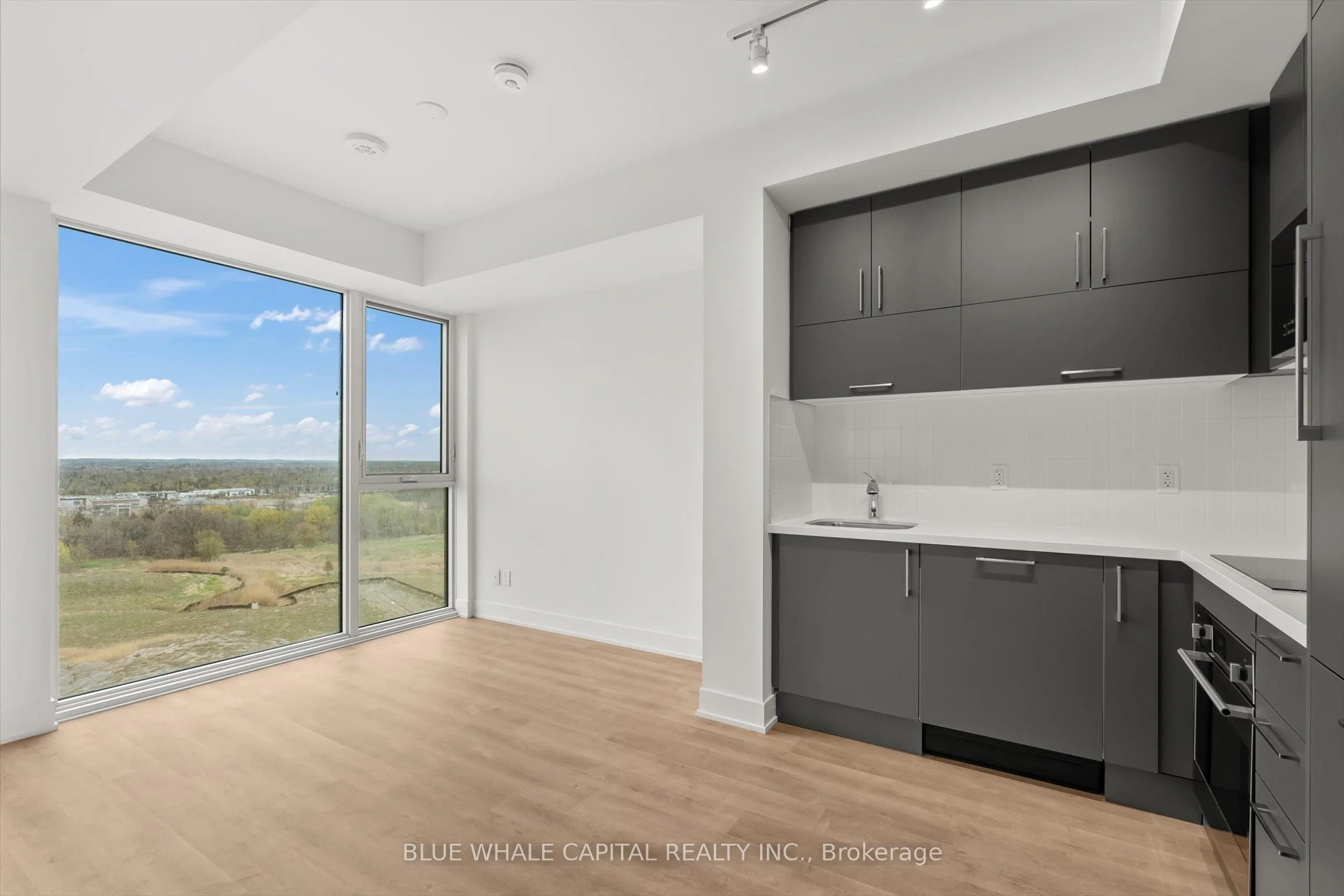 Condo Apartment in Markham