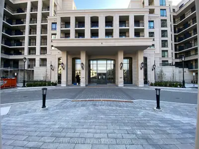 Condo Apartment in Markham