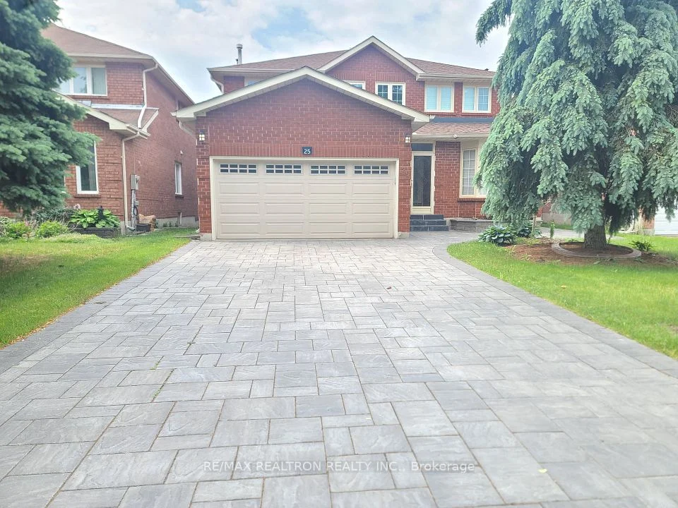 25 Lagani Avenue, Richmond Hill, ON L4B 3E1