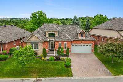 Detached Condo in New Tecumseth
