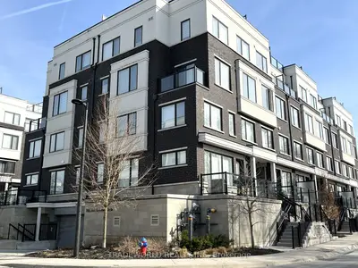 Condo Townhouse in Aurora