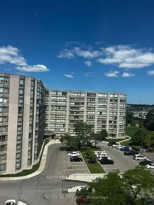 Condo Apartment in Richmond Hill