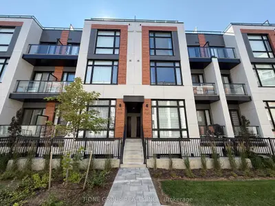 Condo Townhouse in Richmond Hill