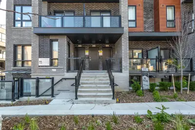 Condo Townhouse in Newmarket