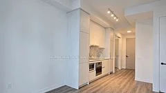 Condo Apartment in Vaughan