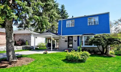 Detached in Newmarket
