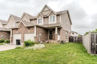 Att/Row/Townhouse in New Tecumseth