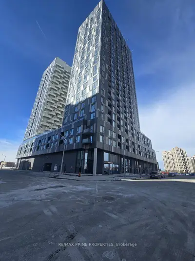 Condo Apartment in Vaughan