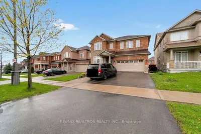 Detached in Aurora