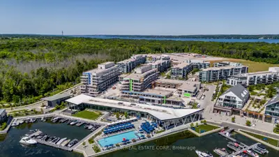 Condo Apartment in Innisfil