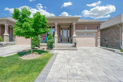 Semi-Detached Condo in New Tecumseth