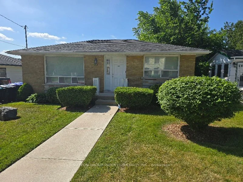 106 John Street W Lower, Bradford West Gwillimbury, ON L3Z 2B2
