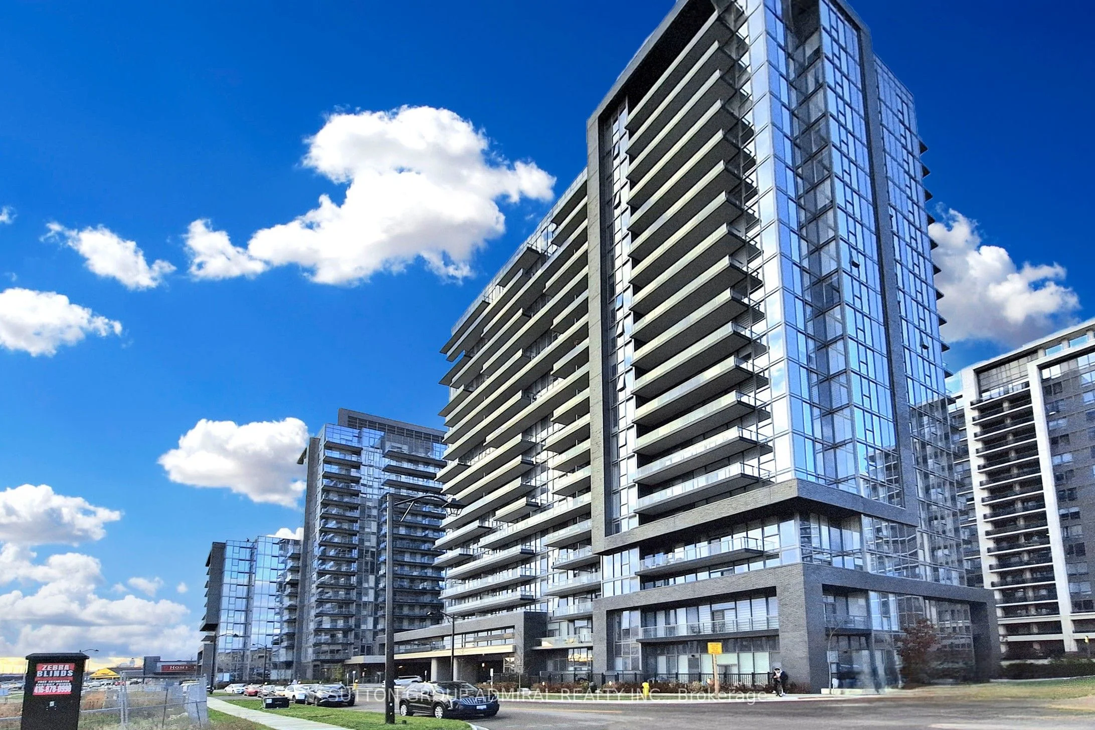 Condo Apartment in Vaughan