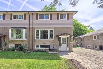 Semi-Detached in Newmarket