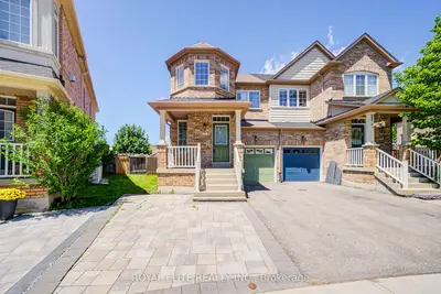 Semi-Detached in Whitchurch-Stouffville
