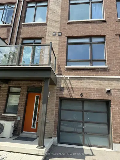 Att/Row/Townhouse in Vaughan